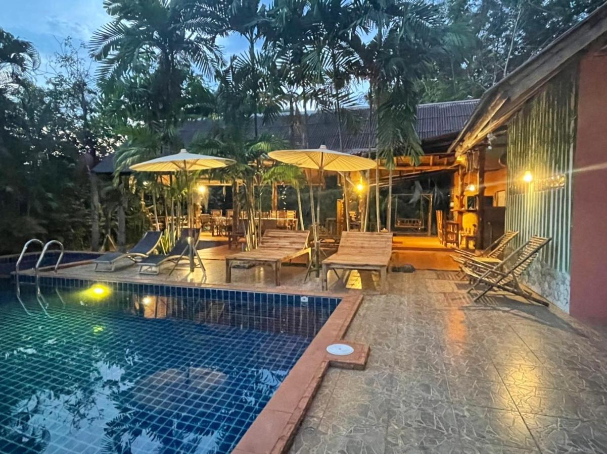 Bamboo Hideaway Resort Koh Mak Exteriör bild